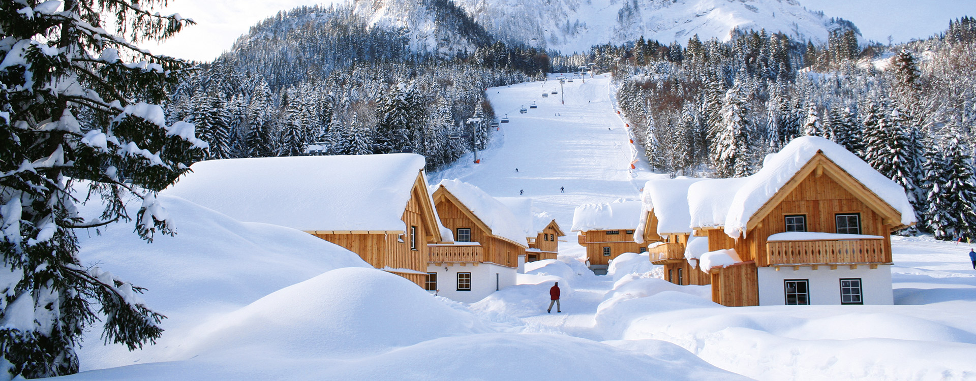 AlpenParks Hagan Lodge Altaussee Skiurlaub Chalet an der Piste Steiermark